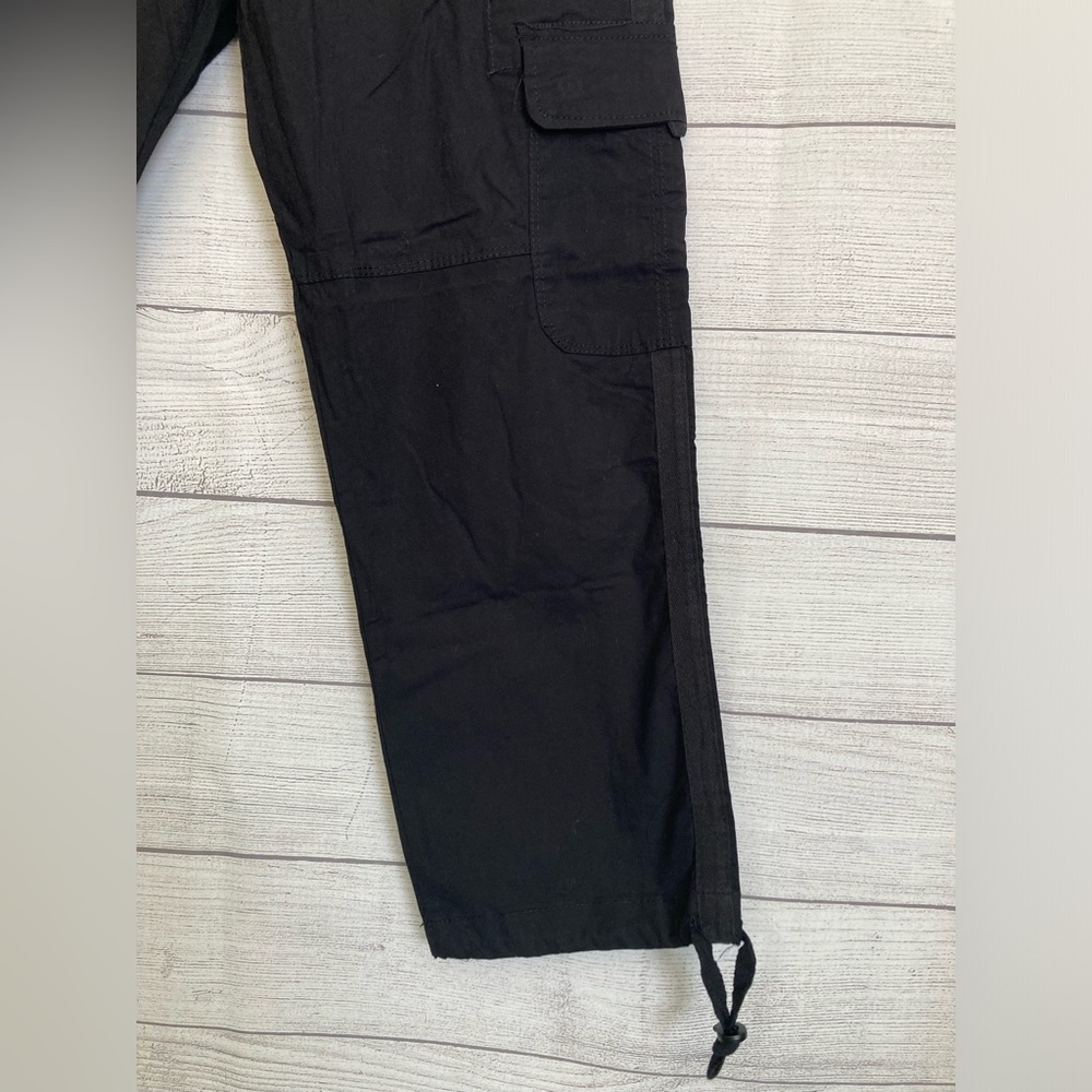 Blossom & Clover | NWT Ladies Cargo Ankle Pants - Picture 6 of 9